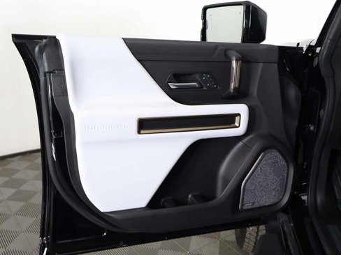 Used 2025 GMC Hummer EV 3X image 27