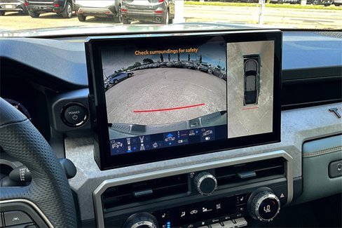Used 2024 Toyota Tacoma Trailhunter image 19