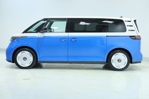 New 2025 Volkswagen ID. Buzz 1st Edition image 4