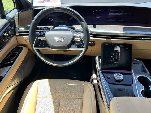 New 2026 Cadillac Escalade IQ Luxury 2 image 14