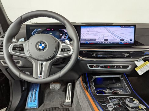 New 2026 BMW X7 M60i image 17