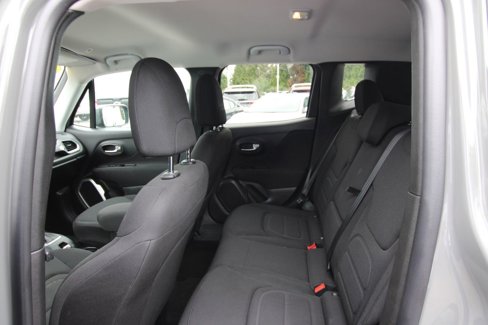Used 2021 Jeep Renegade Latitude w/ Convenience Group image 27