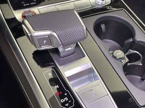 New 2025 Audi RS Q8 performance image 34