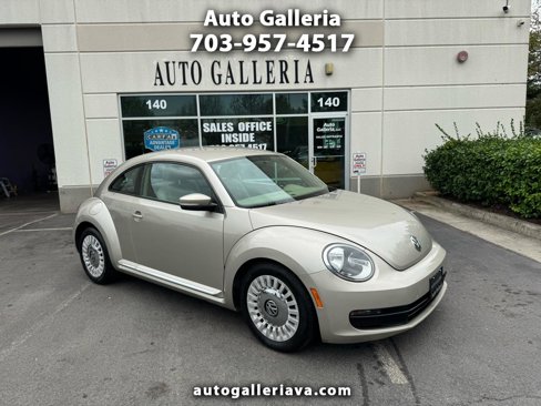 Used 2013 Volkswagen Beetle 2.5 image 1