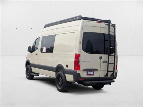 Used 2021 Mercedes-Benz Sprinter 2500 image 8
