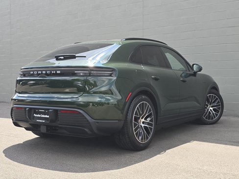 New 2025 Porsche Macan 4S Electric image 10