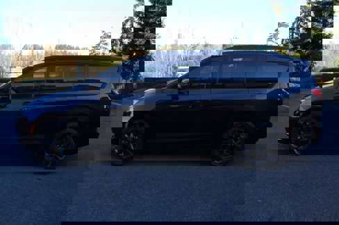 Used 2022 Chrysler Pacifica Touring-L image 5