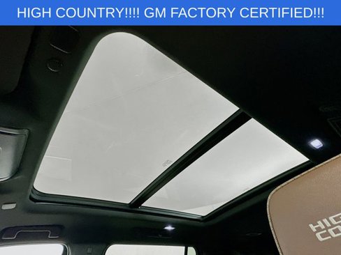 Used 2023 Chevrolet Suburban High Country image 23