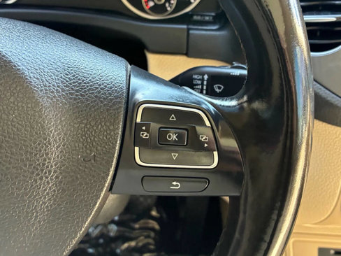 Used 2015 Volkswagen Tiguan SE image 22