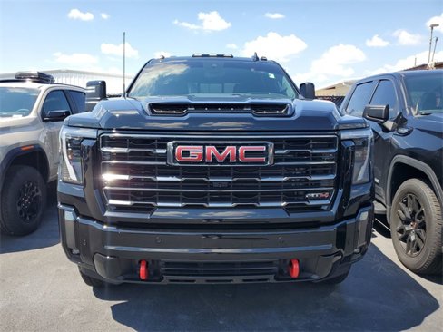 Used 2024 GMC Sierra 2500 AT4 w/ AT4 Premium Plus Package image 2