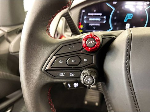 Used 2024 Lamborghini Revuelto image 19
