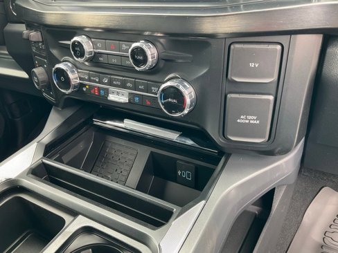 Used 2025 Ford F350 Lariat w/ Black Appearance Package image 78