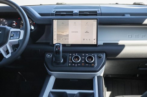 New 2025 Land Rover Defender 110 S image 15
