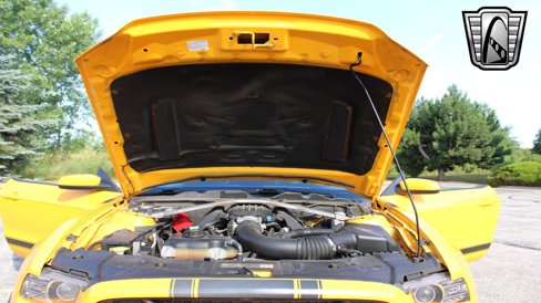 Used 2013 Ford Mustang Boss 302 w/ Boss 302 Accessory Pkg image 9