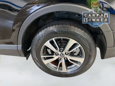 Used 2017 Toyota RAV4 XLE image 18