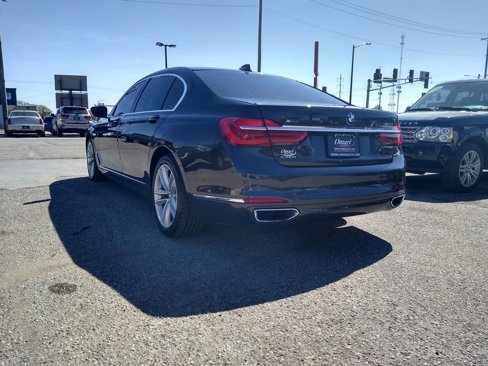 Used 2016 BMW 750i xDrive image 8