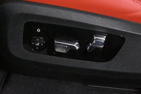 Used 2026 BMW X5 M Competition w/ Executive Package image 28