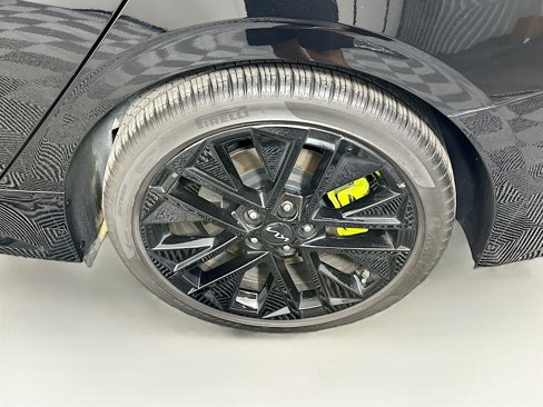 Used 2025 Kia K5 GT w/ GT1 Package image 11