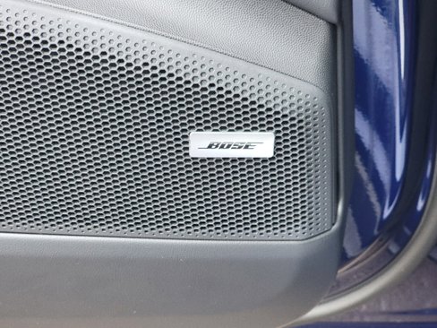 New 2024 Porsche Macan 4 Electric image 14