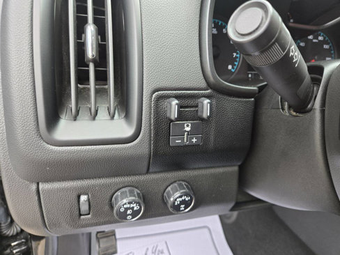 Used 2021 Chevrolet Colorado LT w/ Safety Package image 17