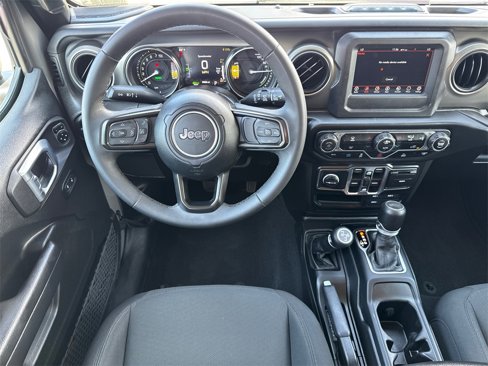 Used 2023 Jeep Wrangler Unlimited image 23