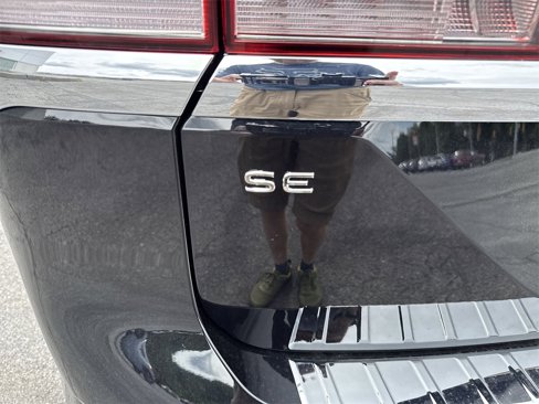 New 2025 Volkswagen Atlas SE image 7