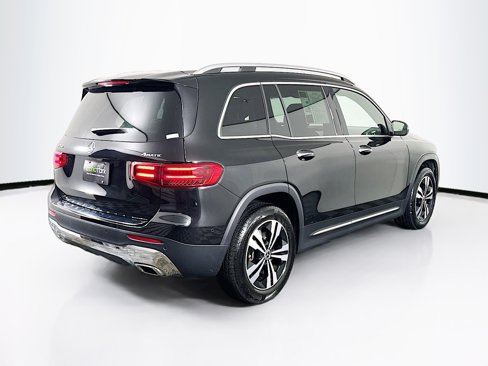 Used 2024 Mercedes-Benz GLB 250 4MATIC image 9