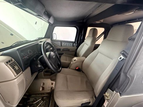 Used 2006 Jeep Wrangler X image 21
