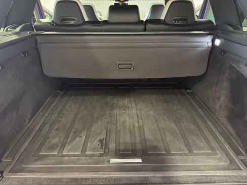 Used 2017 Land Rover Range Rover Sport SVR image 40