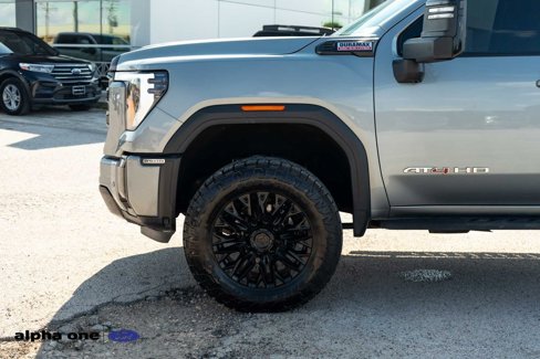 Used 2024 GMC Sierra 2500 AT4 w/ AT4 Premium Plus Package image 11