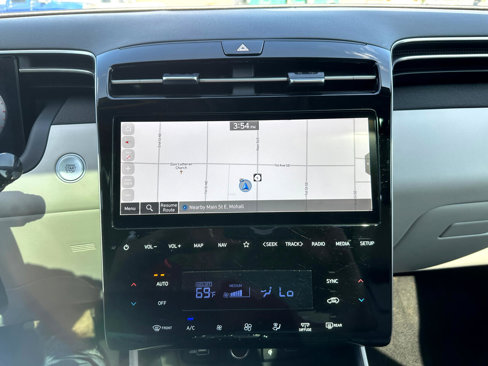 Used 2024 Hyundai Tucson Limited image 11