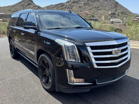 Used 2017 Cadillac Escalade ESV Premium Luxury image 3