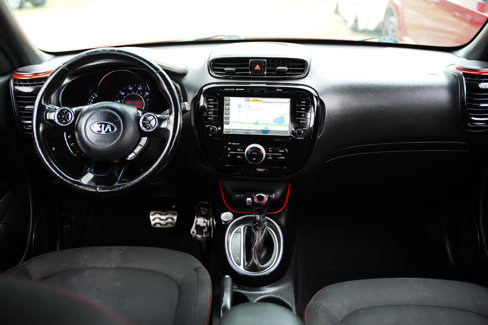 Used 2019 Kia Soul + image 2