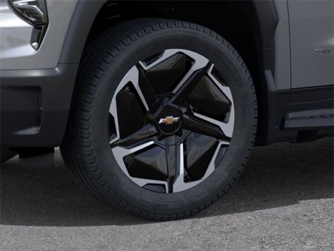 New 2026 Chevrolet Silverado EV LT w/ Premium Package image 9
