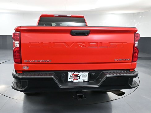 Used 2024 Chevrolet Silverado 2500 Custom w/ Z71 Off-Road Package image 7