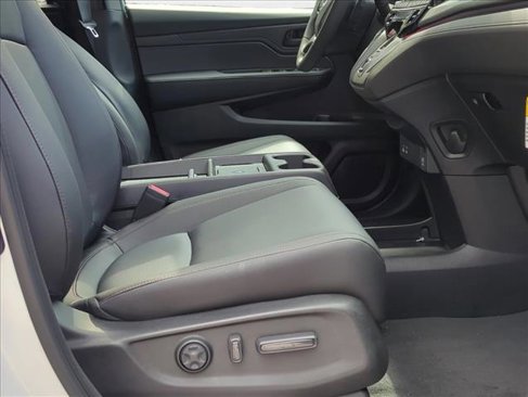 New 2026 Honda Odyssey Sport-L image 18