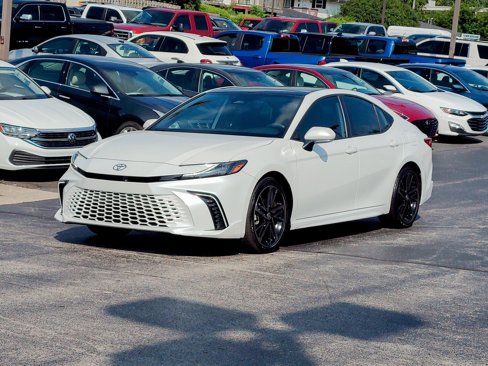 Used 2025 Toyota Camry XSE image 17
