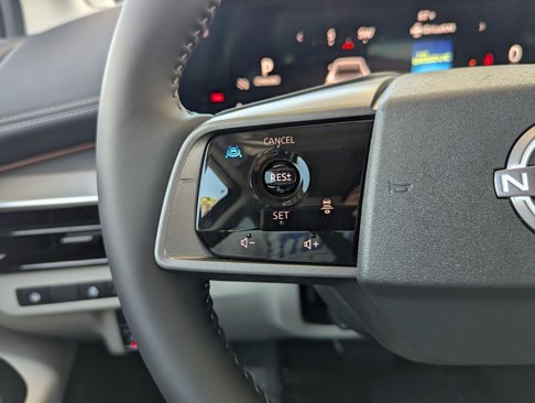 New 2025 Nissan Murano SV image 15