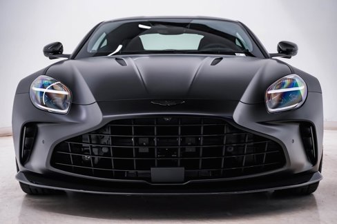 New 2025 Aston Martin V8 Vantage Coupe image 9