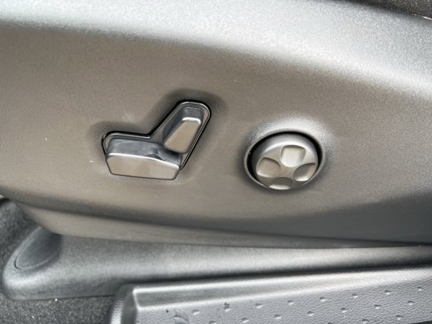 New 2026 Chrysler Pacifica Select image 26