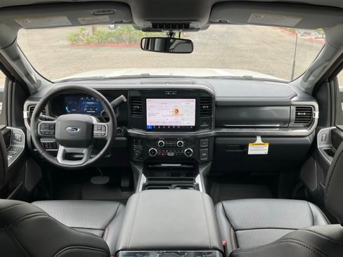 Used 2025 Ford F350 Lariat w/ Black Appearance Package image 30