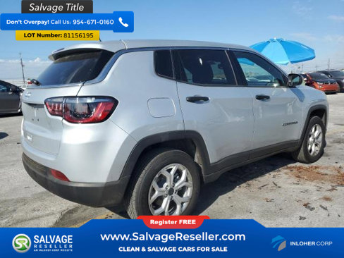 Used 2025 Jeep Compass Sport image 4