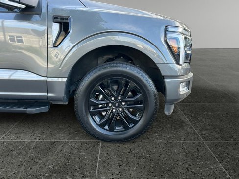 Used 2024 Ford F150 Lariat image 9