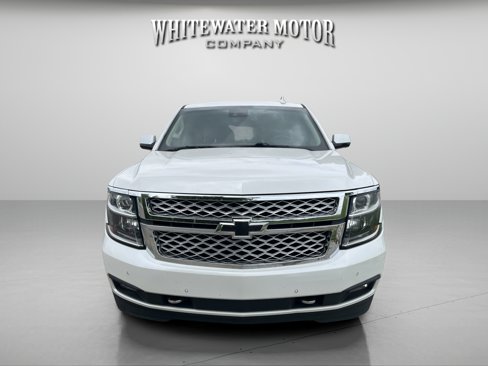 Used 2019 Chevrolet Suburban LT w/ LT Signature Package image 8