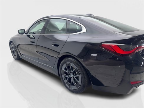 Used 2025 BMW i4 eDrive40 w/ Parking Assistance Package image 14