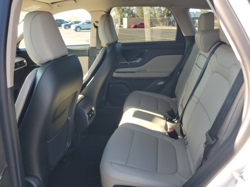 New 2026 Lincoln Corsair Premiere image 25