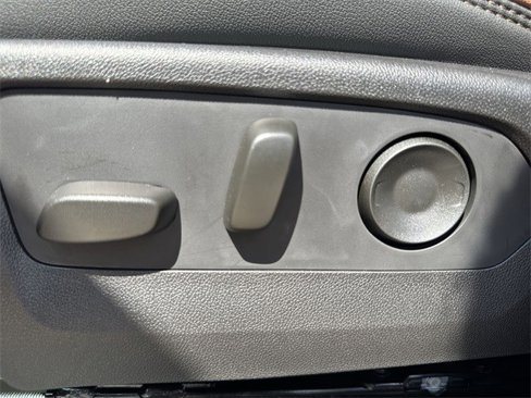 New 2025 GMC Canyon AT4 image 12