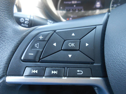 Used 2021 Nissan Versa SV image 16