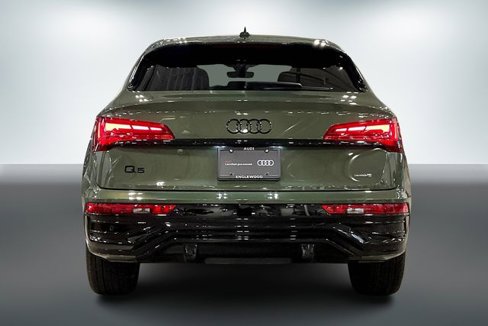 Certified 2025 Audi Q5 2.0T Premium Plus w/ Premium Plus Package image 4