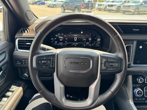 Used 2022 GMC Yukon Denali image 13